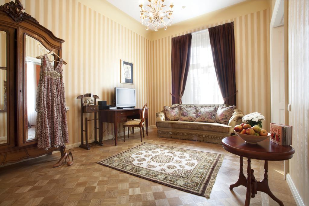Готель Malpils Manor Номер фото